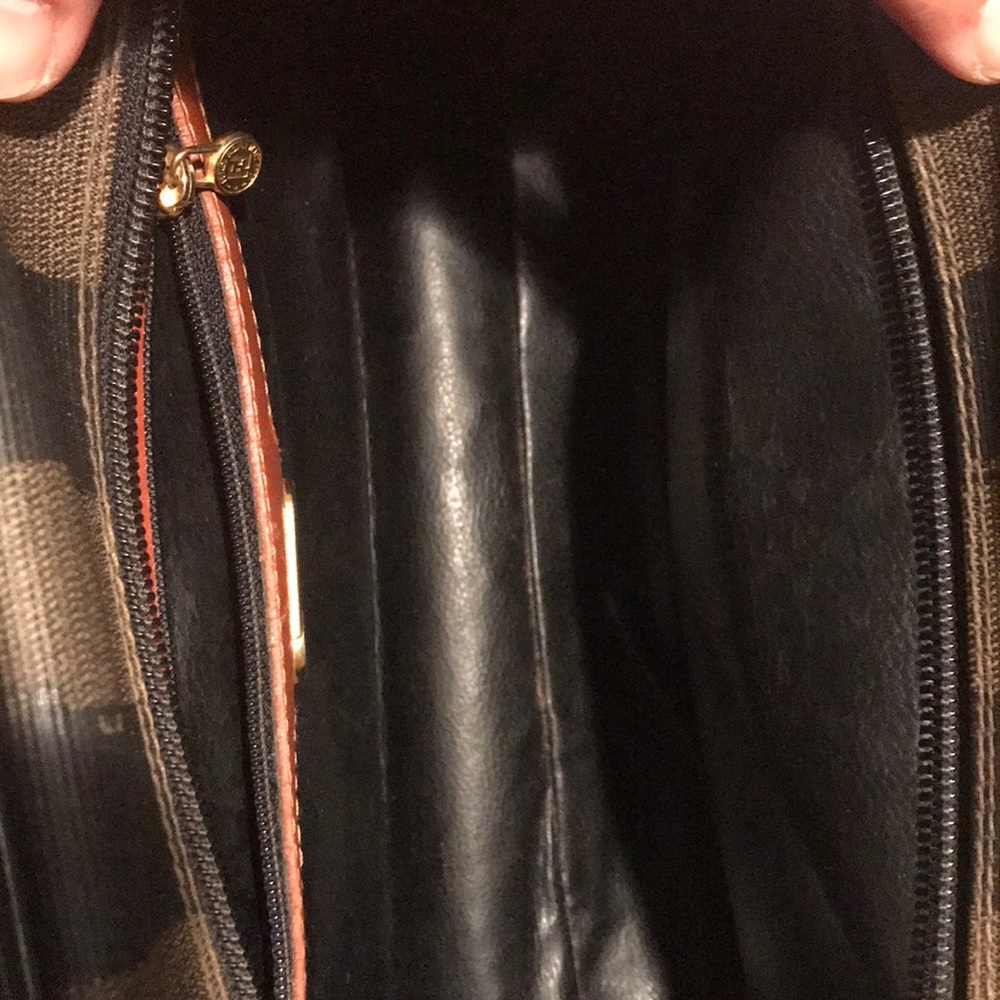 Auth Fendi 2 way crossbody bag custom painted - Picture 10 of 16